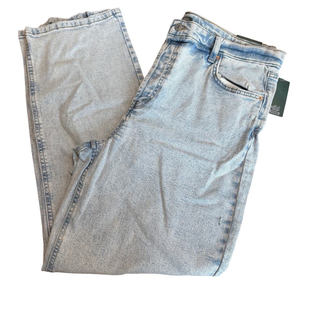 Wild Fable Women's Light Wash Distressed Straight Leg Jeans - Size 18 - NWT